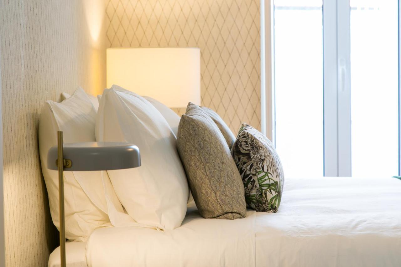 Lisbon Luxury Retreat! 2 Suites, Balcony & Views!! Lisboa Exterior foto